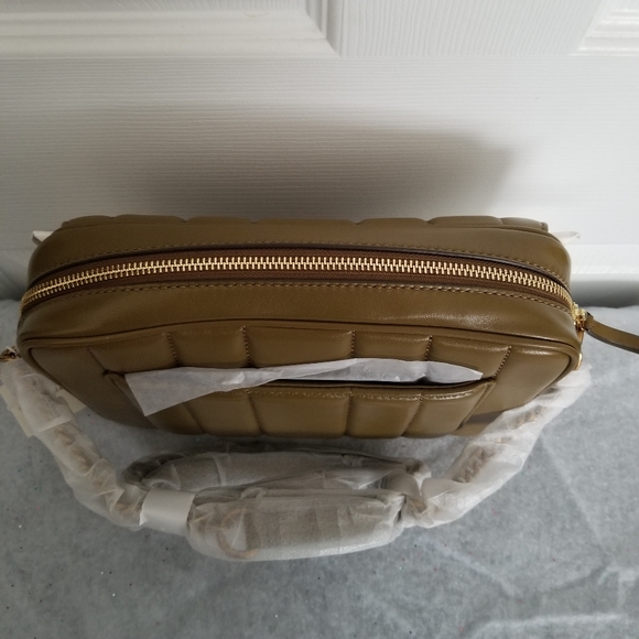 TORY BURCH KIRA CAMERA BAG (NWT) - Picture 12 of 16